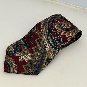 Vintage Harve Benard Busy Ornate Floral Silk Tie Made In USA